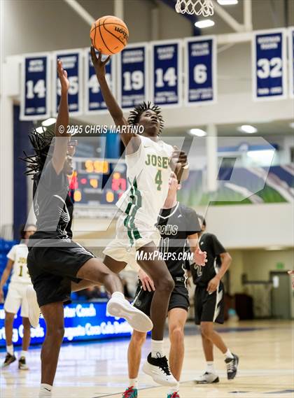 Thumbnail 2 in Josey vs. Augusta Christian (100 Black Men of Augusta Thanksgiving Classic) photogallery.