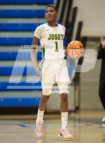 Thumbnail 3 in Josey vs. Augusta Christian (100 Black Men of Augusta Thanksgiving Classic) photogallery.