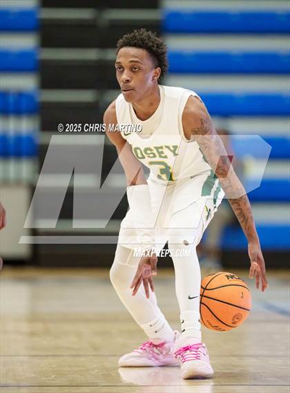 Thumbnail 2 in Josey vs. Augusta Christian (100 Black Men of Augusta Thanksgiving Classic) photogallery.