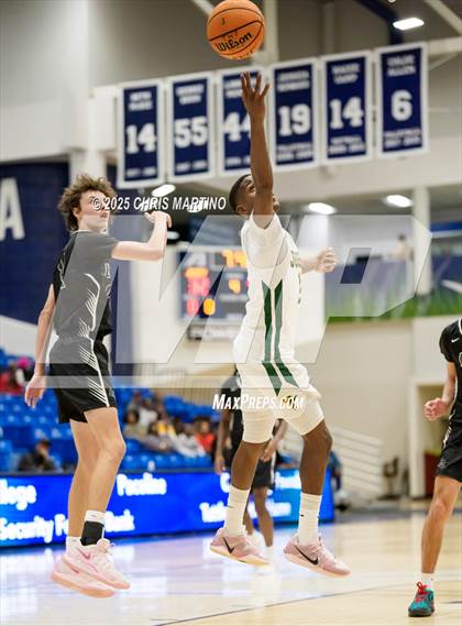 Thumbnail 1 in Josey vs. Augusta Christian (100 Black Men of Augusta Thanksgiving Classic) photogallery.