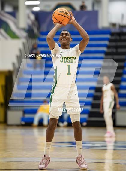 Thumbnail 2 in Josey vs. Augusta Christian (100 Black Men of Augusta Thanksgiving Classic) photogallery.