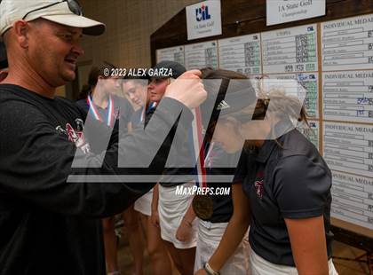 Thumbnail 1 in UIL 1A Golf Finals (Awards) photogallery.