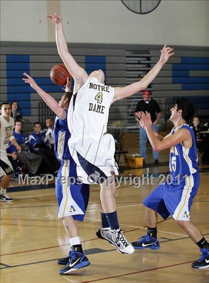Thumbnail 3 in Notre Dame vs. Agoura (Burbank Tip-off Classic Final) photogallery.