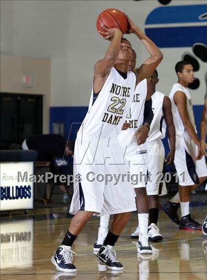 Thumbnail 3 in Notre Dame vs. Agoura (Burbank Tip-off Classic Final) photogallery.