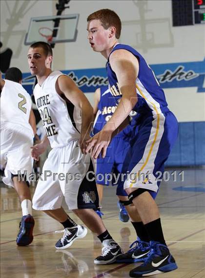Thumbnail 3 in Notre Dame vs. Agoura (Burbank Tip-off Classic Final) photogallery.
