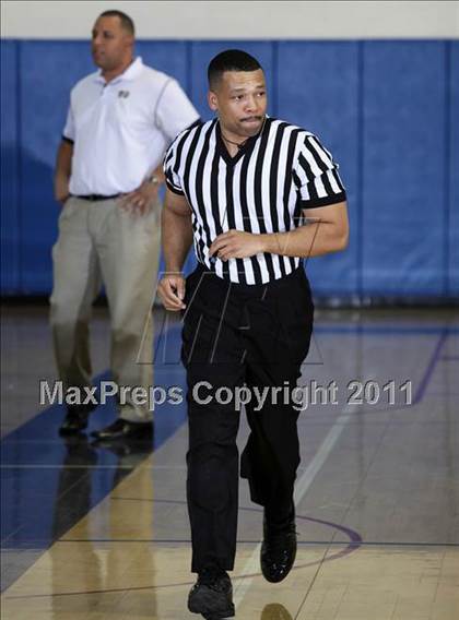 Thumbnail 1 in Notre Dame vs. Agoura (Burbank Tip-off Classic Final) photogallery.
