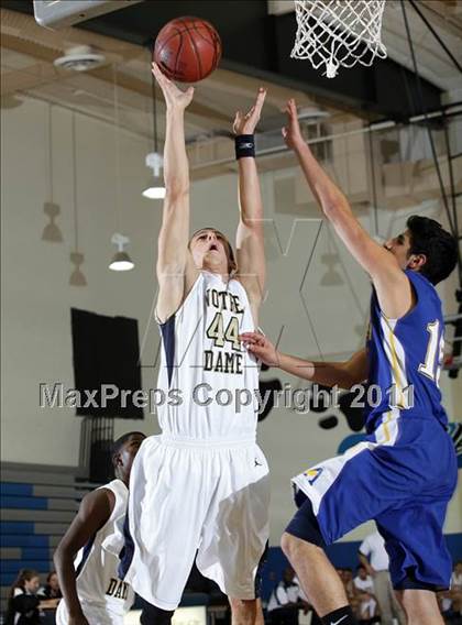 Thumbnail 3 in Notre Dame vs. Agoura (Burbank Tip-off Classic Final) photogallery.