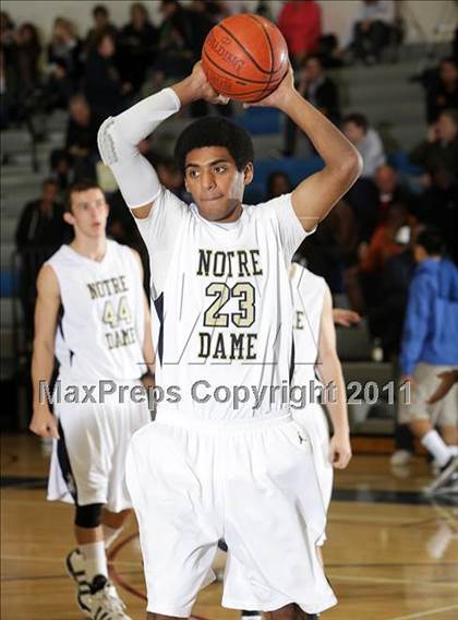 Thumbnail 3 in Notre Dame vs. Agoura (Burbank Tip-off Classic Final) photogallery.