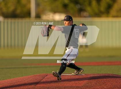 Thumbnail 1 in Enid @ Mustang photogallery.