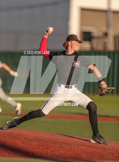 Thumbnail 1 in Enid @ Mustang photogallery.