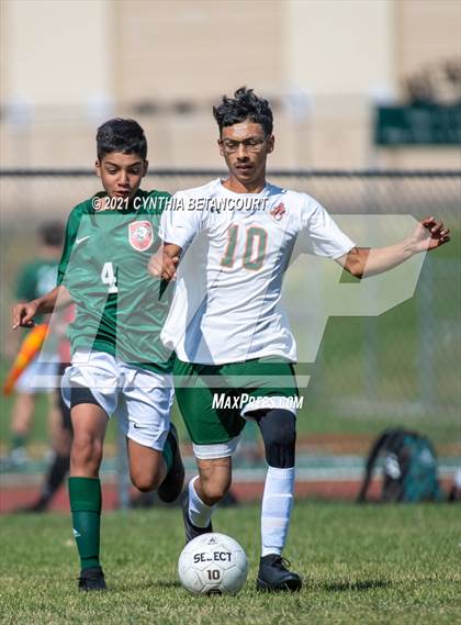 Thumbnail 1 in JV: Smoky Hill vs Adams City photogallery.