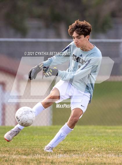 Thumbnail 2 in JV: Smoky Hill vs Adams City photogallery.