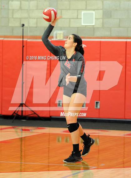 Thumbnail 2 in Sierra Canyon @ Mater Dei (CIF SS D1 Semifinal) photogallery.