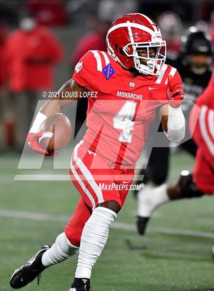 Thumbnail 1 in Mater Dei @ Servite photogallery.