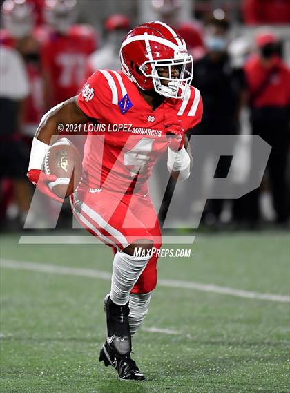 Thumbnail 3 in Mater Dei @ Servite photogallery.