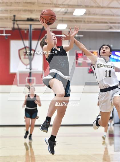 Thumbnail 3 in Aliso Niguel vs. Cerritos (Matson Classic) photogallery.