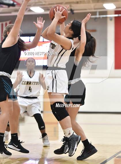 Thumbnail 2 in Aliso Niguel vs. Cerritos (Matson Classic) photogallery.