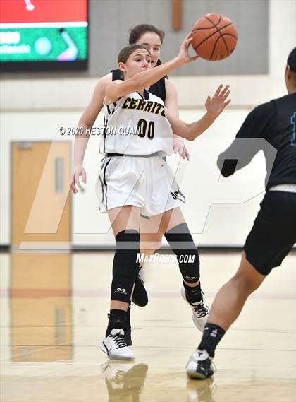 Thumbnail 1 in Aliso Niguel vs. Cerritos (Matson Classic) photogallery.