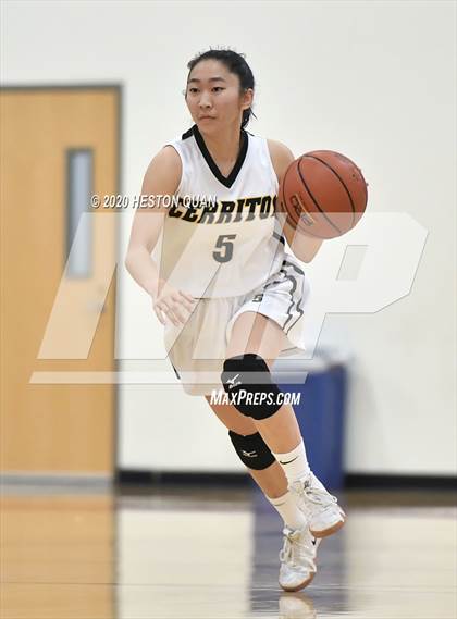 Thumbnail 3 in Aliso Niguel vs. Cerritos (Matson Classic) photogallery.