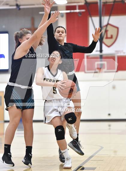 Thumbnail 3 in Aliso Niguel vs. Cerritos (Matson Classic) photogallery.