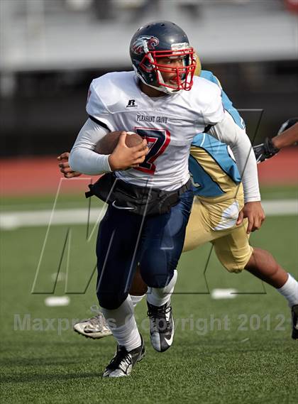 Thumbnail 2 in Pleasant Grove vs. Burbank (CIF SJS D1 Playoffs) photogallery.