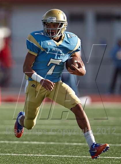 Thumbnail 2 in Pleasant Grove vs. Burbank (CIF SJS D1 Playoffs) photogallery.
