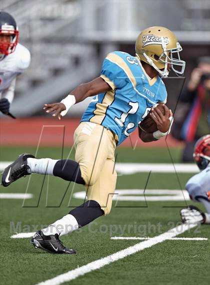 Thumbnail 2 in Pleasant Grove vs. Burbank (CIF SJS D1 Playoffs) photogallery.
