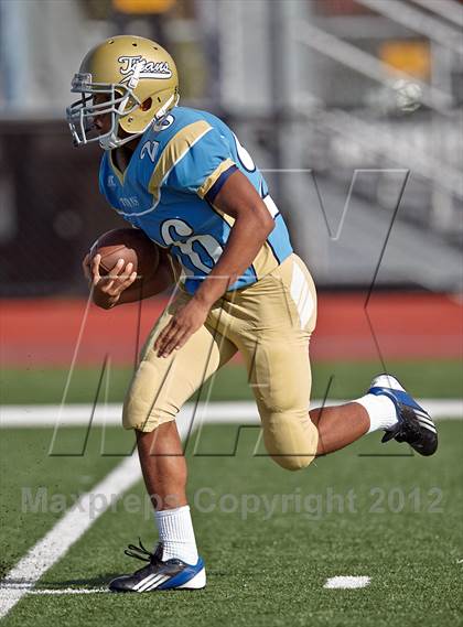Thumbnail 2 in Pleasant Grove vs. Burbank (CIF SJS D1 Playoffs) photogallery.