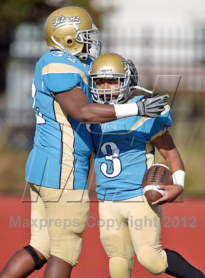 Thumbnail 3 in Pleasant Grove vs. Burbank (CIF SJS D1 Playoffs) photogallery.
