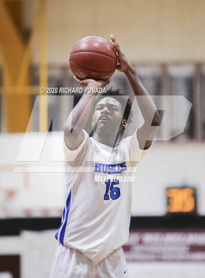 Thumbnail 2 in Tulare Western vs. Hanford West (Polly Wilhelmsen Invitational) photogallery.