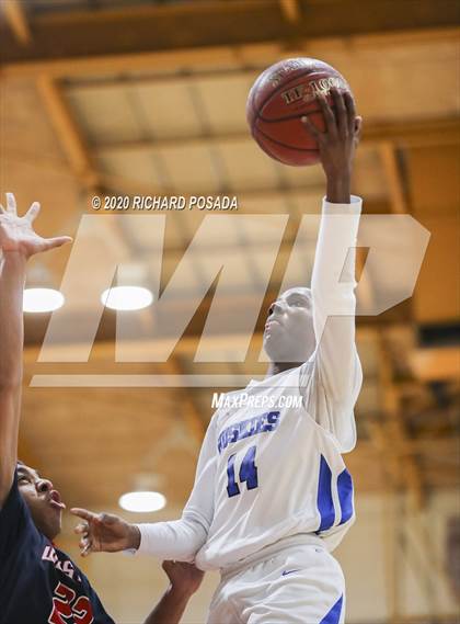 Thumbnail 2 in Tulare Western vs. Hanford West (Polly Wilhelmsen Invitational) photogallery.