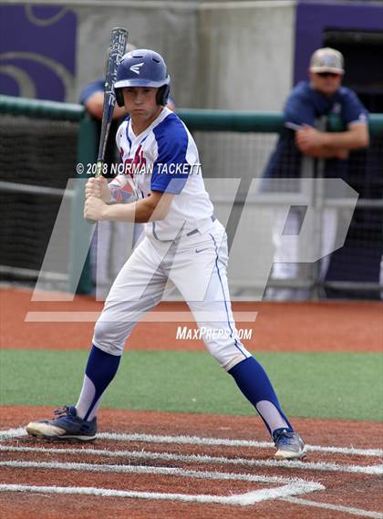 Thumbnail 2 in Thomas More Prep-Marian vs. Wellsville (KSHSAA 3A Quarterfinal) photogallery.