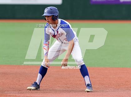 Thumbnail 1 in Thomas More Prep-Marian vs. Wellsville (KSHSAA 3A Quarterfinal) photogallery.