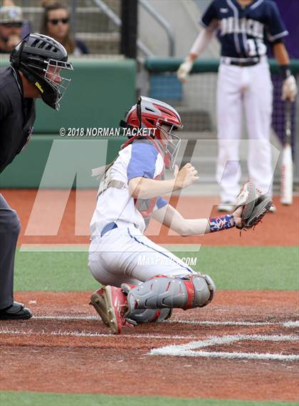 Thumbnail 2 in Thomas More Prep-Marian vs. Wellsville (KSHSAA 3A Quarterfinal) photogallery.