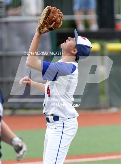 Thumbnail 1 in Thomas More Prep-Marian vs. Wellsville (KSHSAA 3A Quarterfinal) photogallery.