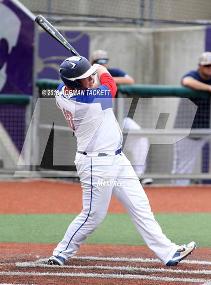 Thumbnail 2 in Thomas More Prep-Marian vs. Wellsville (KSHSAA 3A Quarterfinal) photogallery.