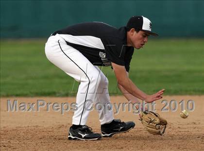 Thumbnail 2 in Magnolia vs. Capistrano Valley Christian photogallery.