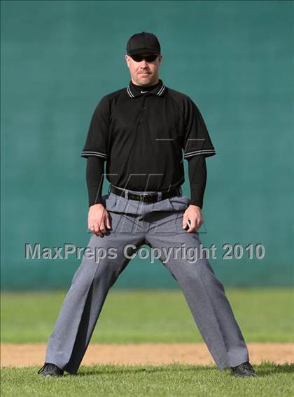Thumbnail 1 in Magnolia vs. Capistrano Valley Christian photogallery.