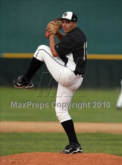 Thumbnail 1 in Magnolia vs. Capistrano Valley Christian photogallery.