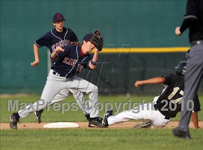 Thumbnail 2 in Magnolia vs. Capistrano Valley Christian photogallery.