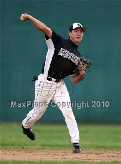 Thumbnail 3 in Magnolia vs. Capistrano Valley Christian photogallery.