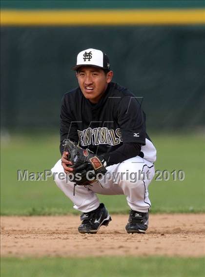 Thumbnail 3 in Magnolia vs. Capistrano Valley Christian photogallery.