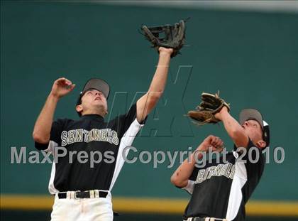 Thumbnail 2 in Magnolia vs. Capistrano Valley Christian photogallery.