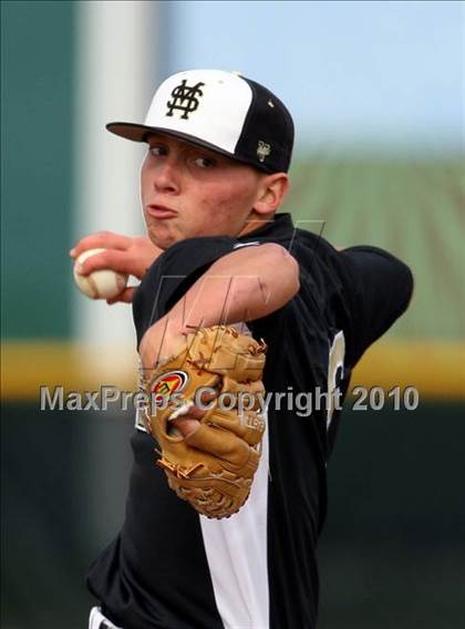Thumbnail 1 in Magnolia vs. Capistrano Valley Christian photogallery.