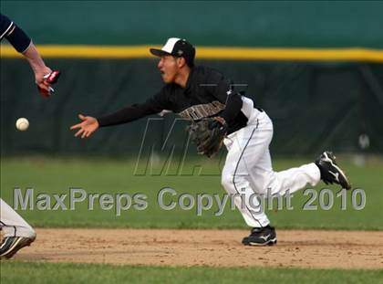 Thumbnail 3 in Magnolia vs. Capistrano Valley Christian photogallery.