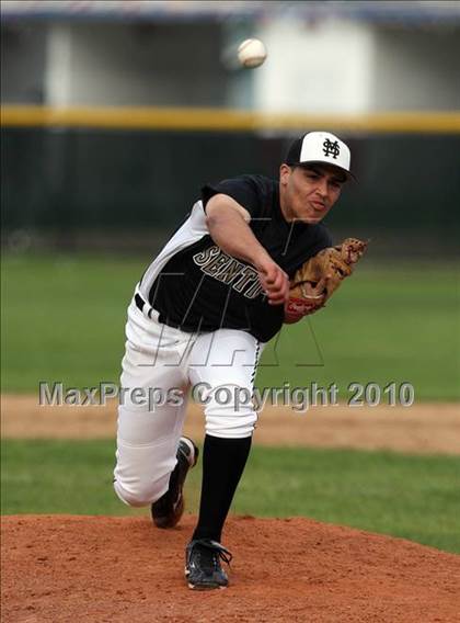 Thumbnail 3 in Magnolia vs. Capistrano Valley Christian photogallery.