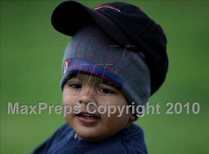 Thumbnail 1 in Magnolia vs. Capistrano Valley Christian photogallery.