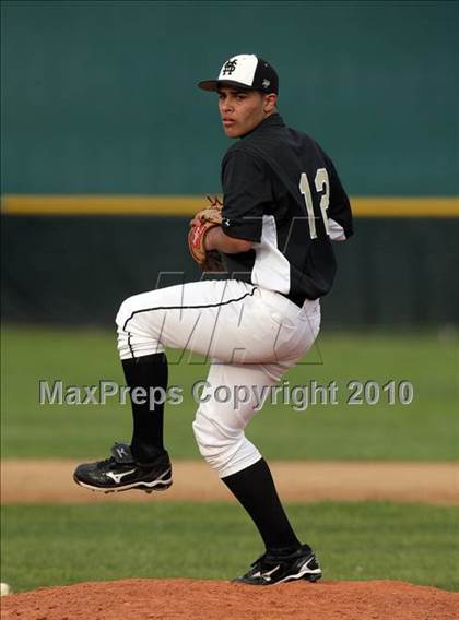 Thumbnail 1 in Magnolia vs. Capistrano Valley Christian photogallery.