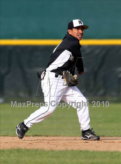 Thumbnail 2 in Magnolia vs. Capistrano Valley Christian photogallery.