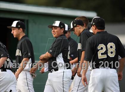 Thumbnail 2 in Magnolia vs. Capistrano Valley Christian photogallery.